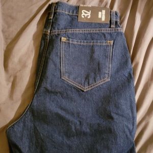 BDG high rise mom jeans 32 NWT